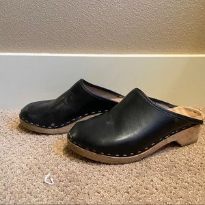 Black clogs